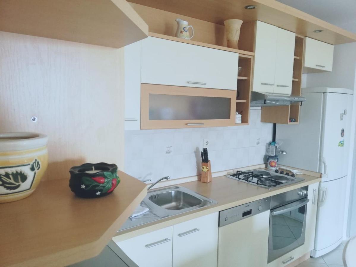 Apartment Mia - Spacious Apartment On 85 M2 With Beautiful Sea View Trogir Dış mekan fotoğraf