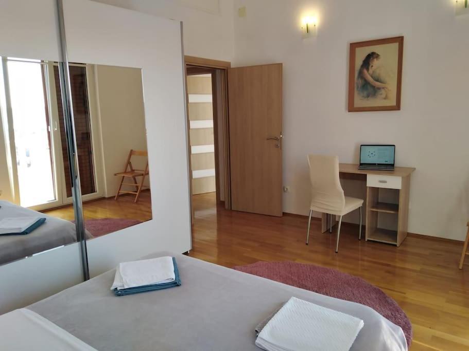 Apartment Mia - Spacious Apartment On 85 M2 With Beautiful Sea View Trogir Dış mekan fotoğraf