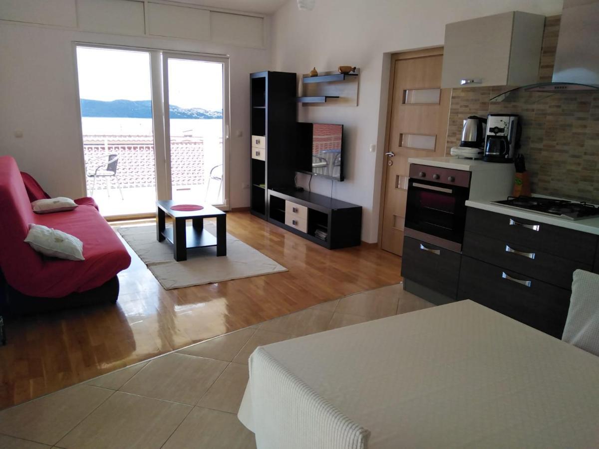 Apartment Mia - Spacious Apartment On 85 M2 With Beautiful Sea View Trogir Dış mekan fotoğraf