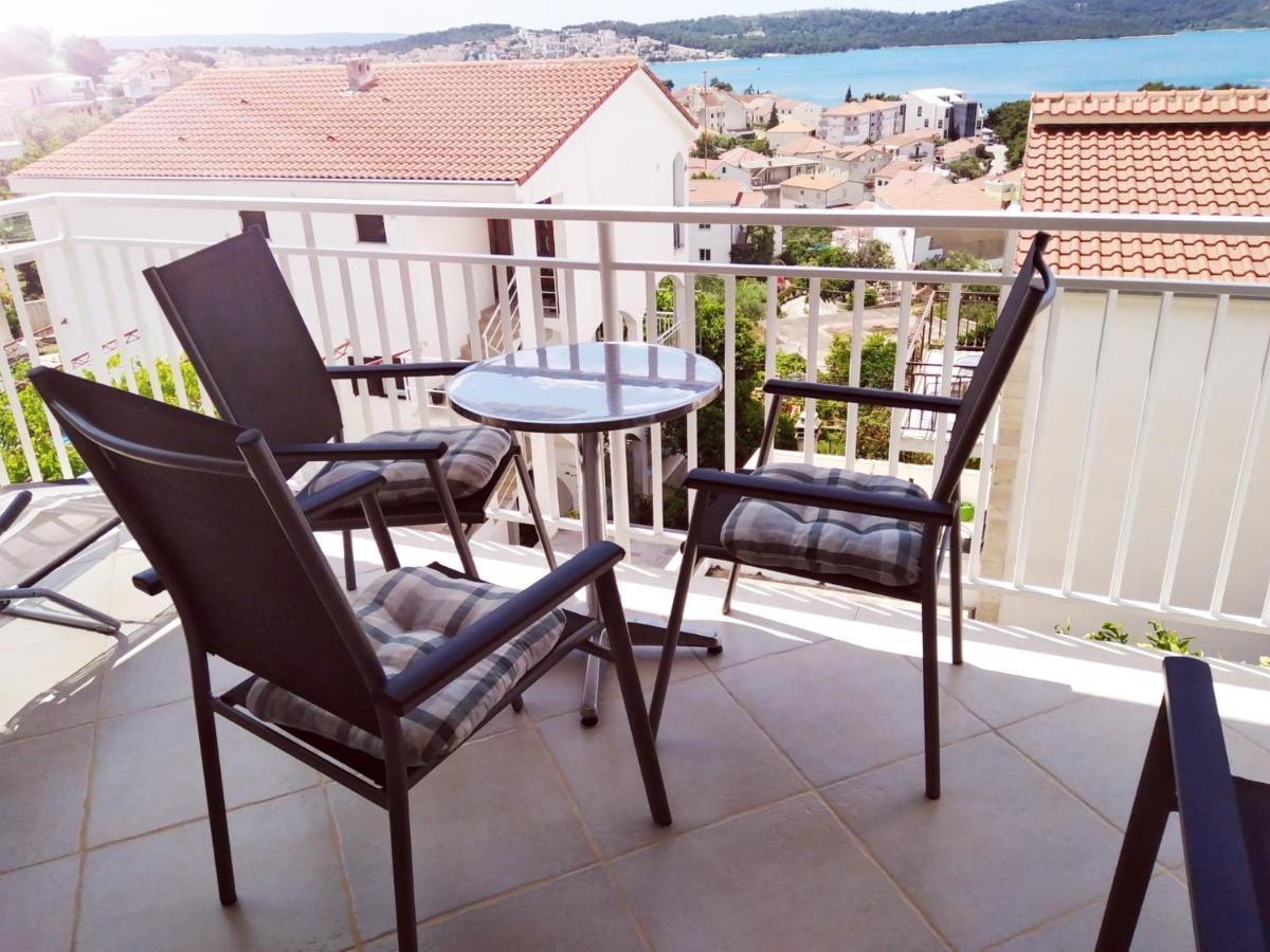 Apartment Mia - Spacious Apartment On 85 M2 With Beautiful Sea View Trogir Dış mekan fotoğraf