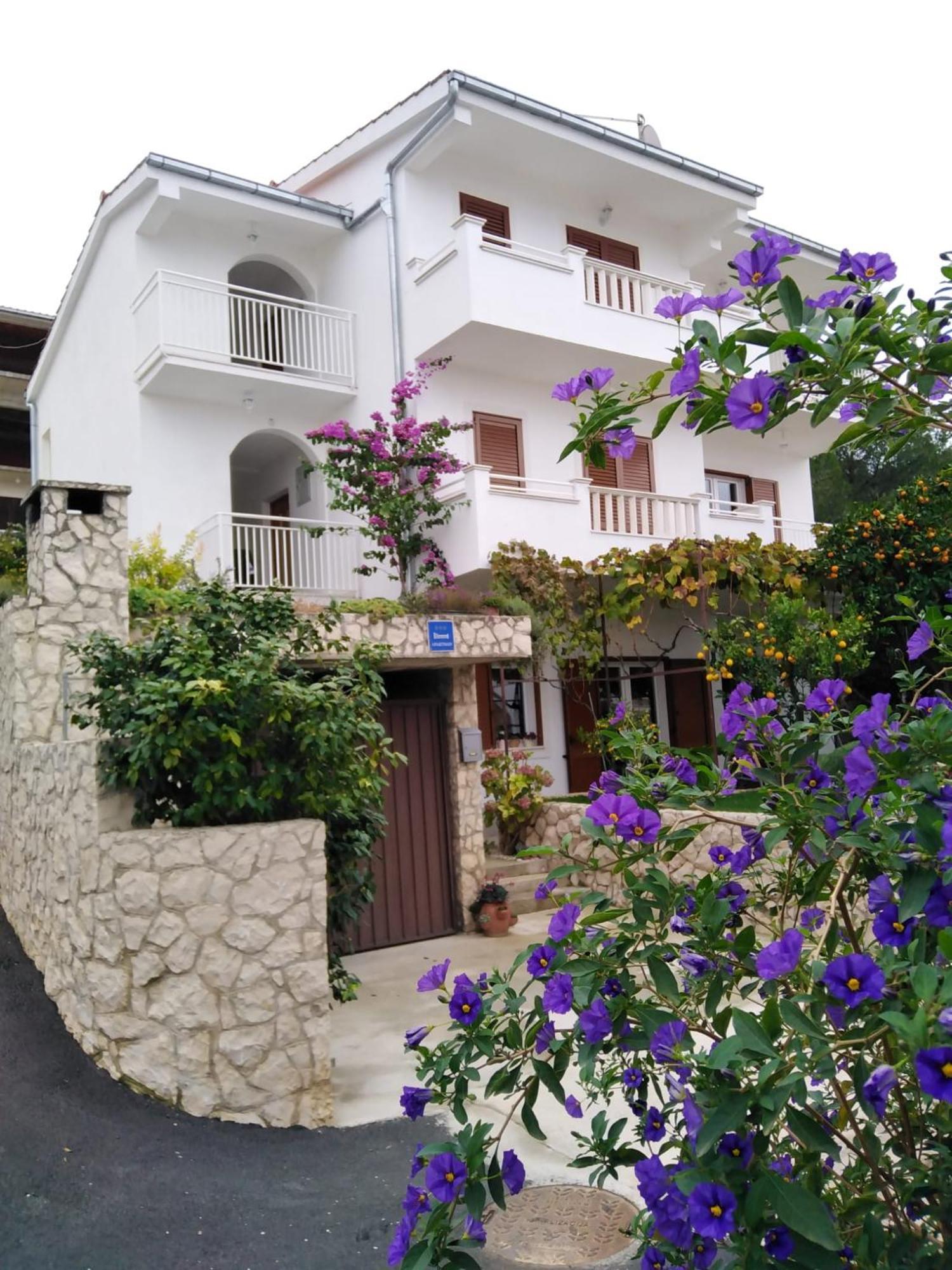 Apartment Mia - Spacious Apartment On 85 M2 With Beautiful Sea View Trogir Dış mekan fotoğraf