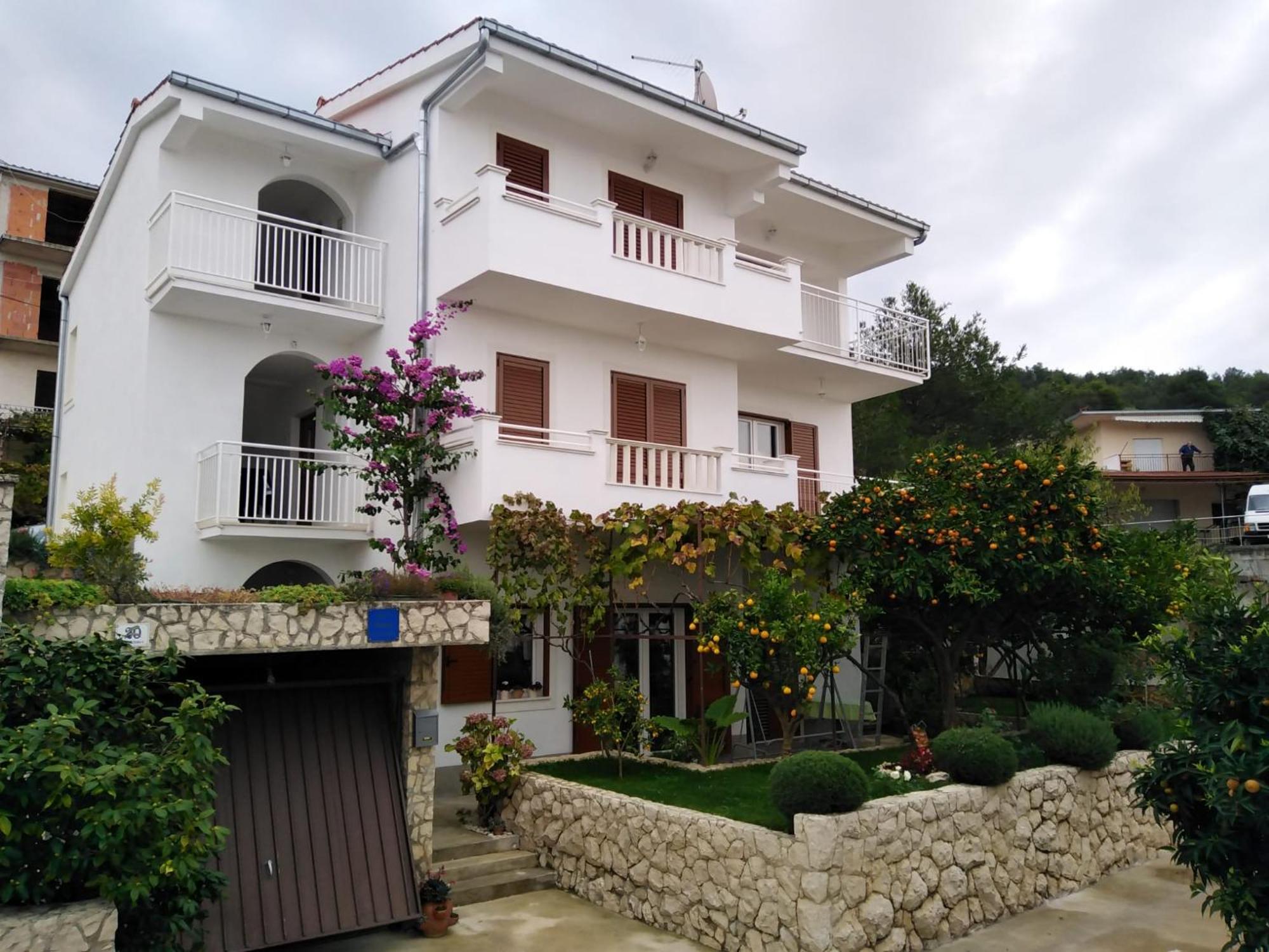Apartment Mia - Spacious Apartment On 85 M2 With Beautiful Sea View Trogir Dış mekan fotoğraf