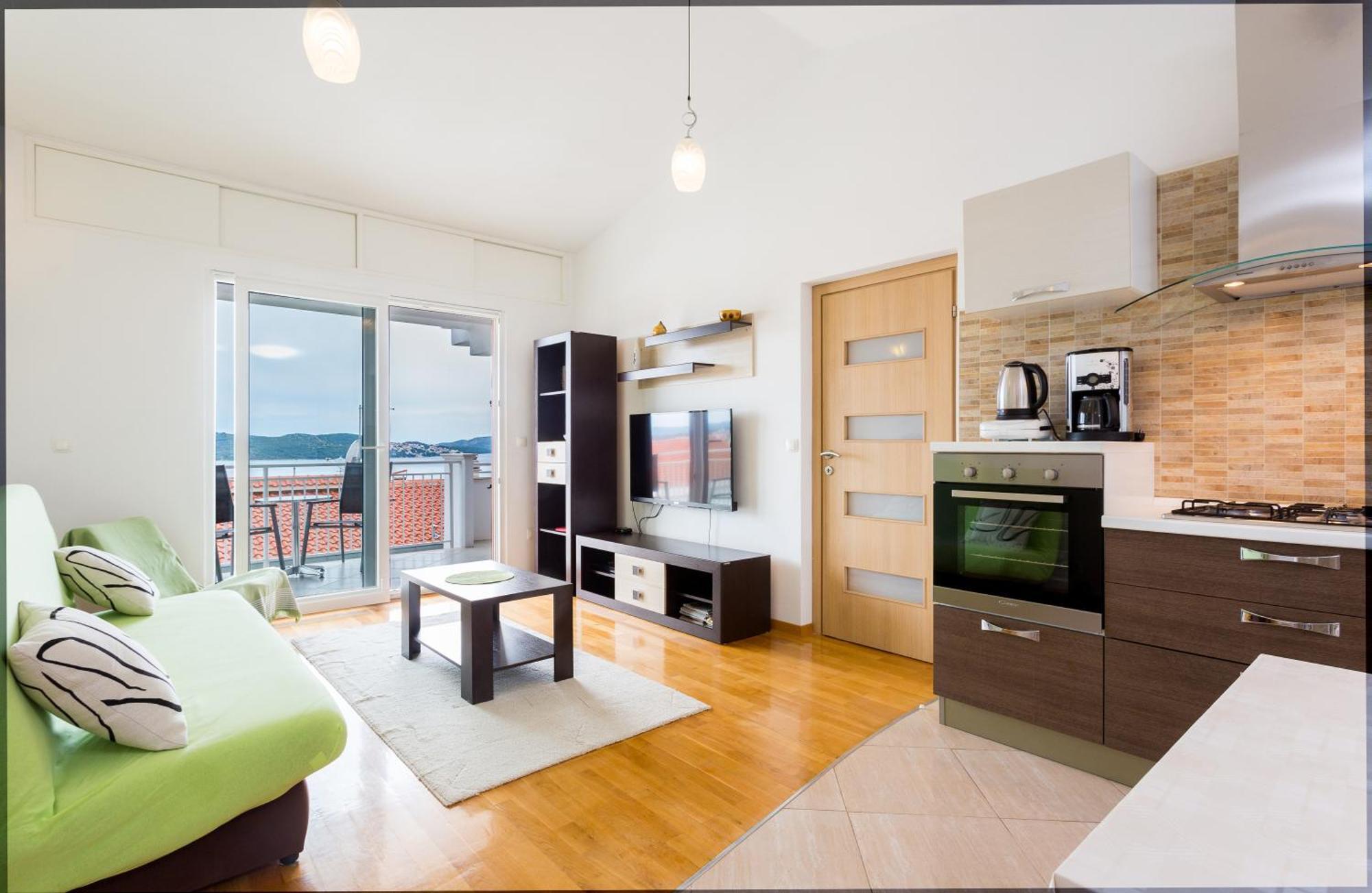 Apartment Mia - Spacious Apartment On 85 M2 With Beautiful Sea View Trogir Dış mekan fotoğraf
