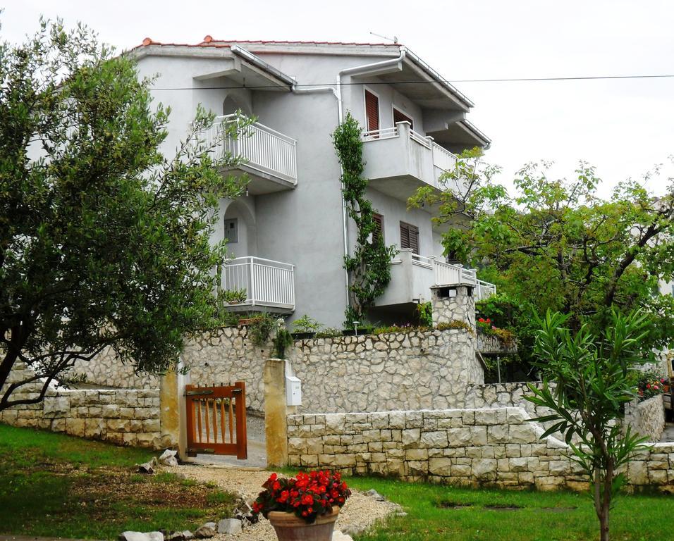 Apartment Mia - Spacious Apartment On 85 M2 With Beautiful Sea View Trogir Dış mekan fotoğraf